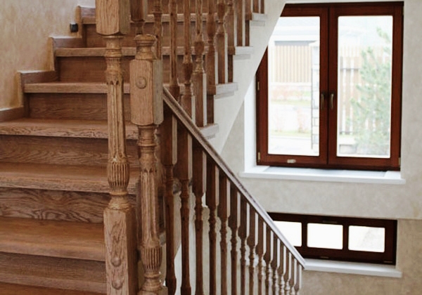 фотографии деревянной лестницы