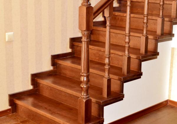 фотографии деревянной лестницы